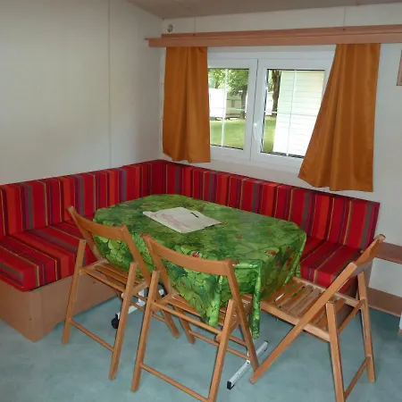 Campsite Camping Le Lanfonnet Duingt